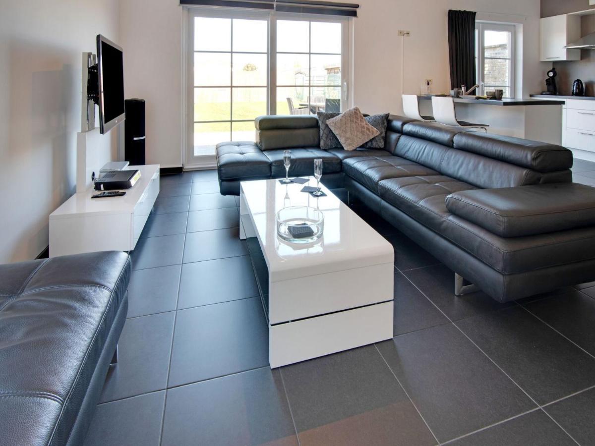 Modern Holiday Home In De Haan With Garden Exterior photo